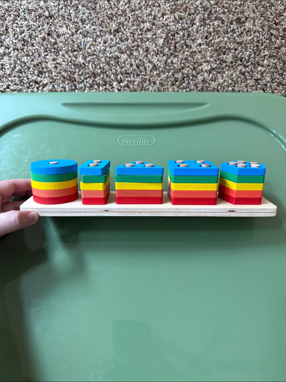 Wooden Shape & Peg Counting Set in Red, Yellow, Green, Blue